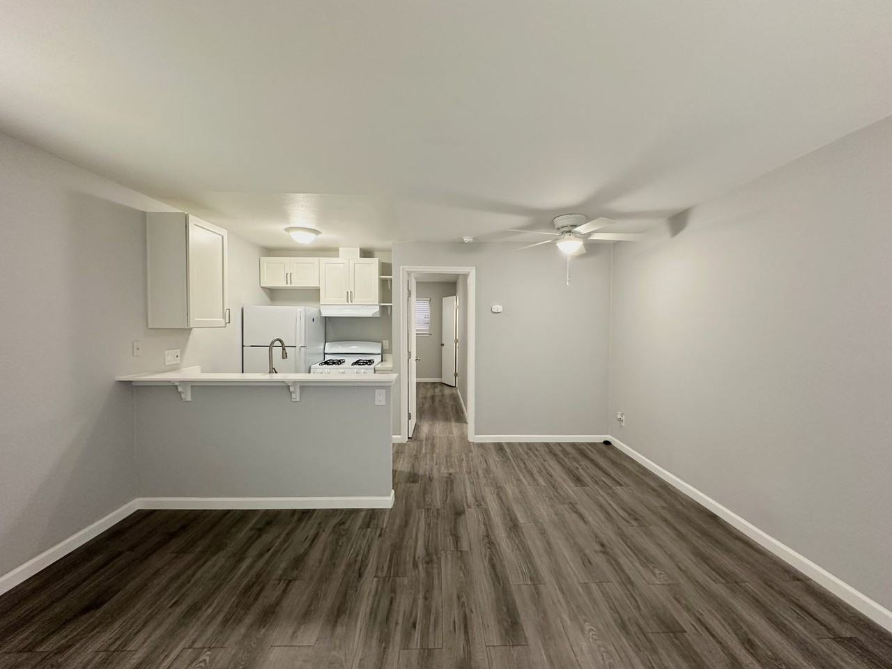 630 N Van Buren - Photo 5 of 20