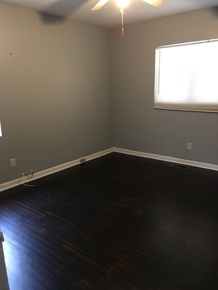 902 Wadsworth St - Photo 6 of 21