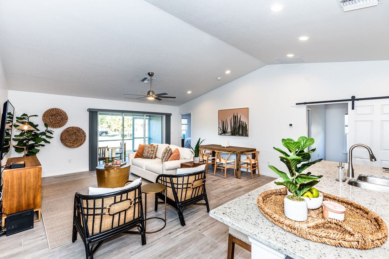 215 Lewis Cir #112 - Photo 6 of 34