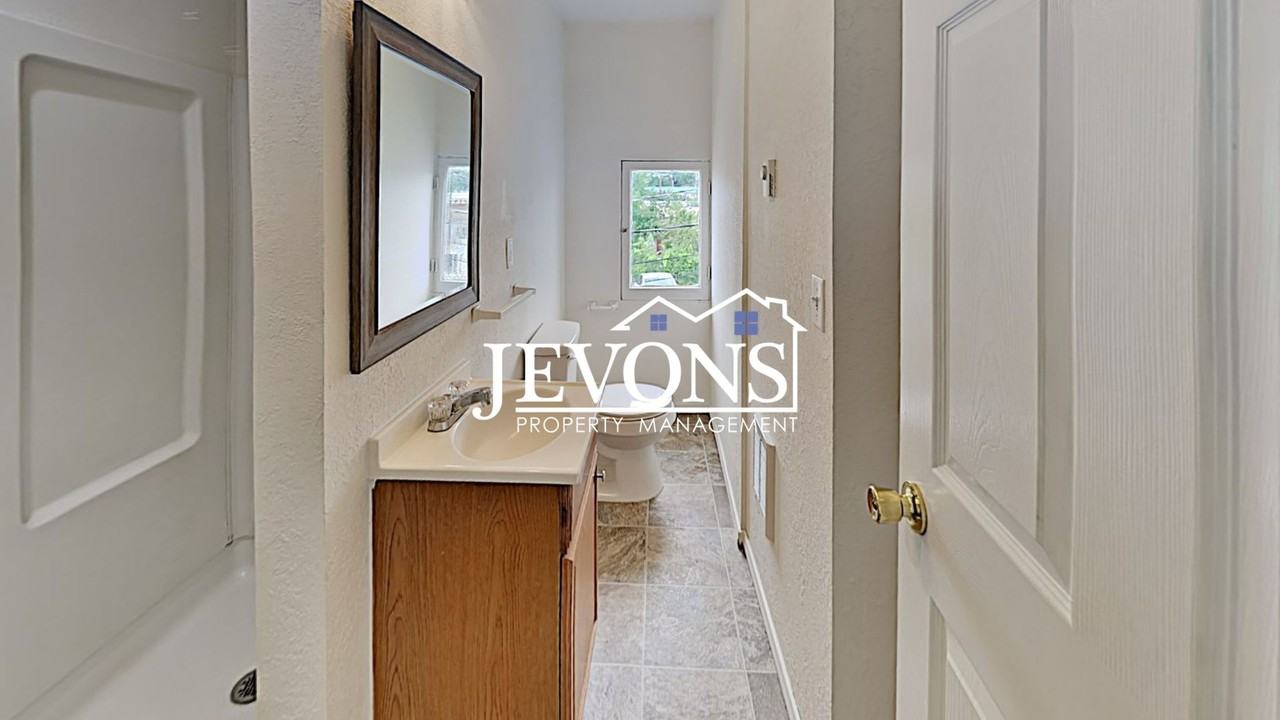 401 N 5th Ave Yakima, WA 98902 - Photo 4 of 33