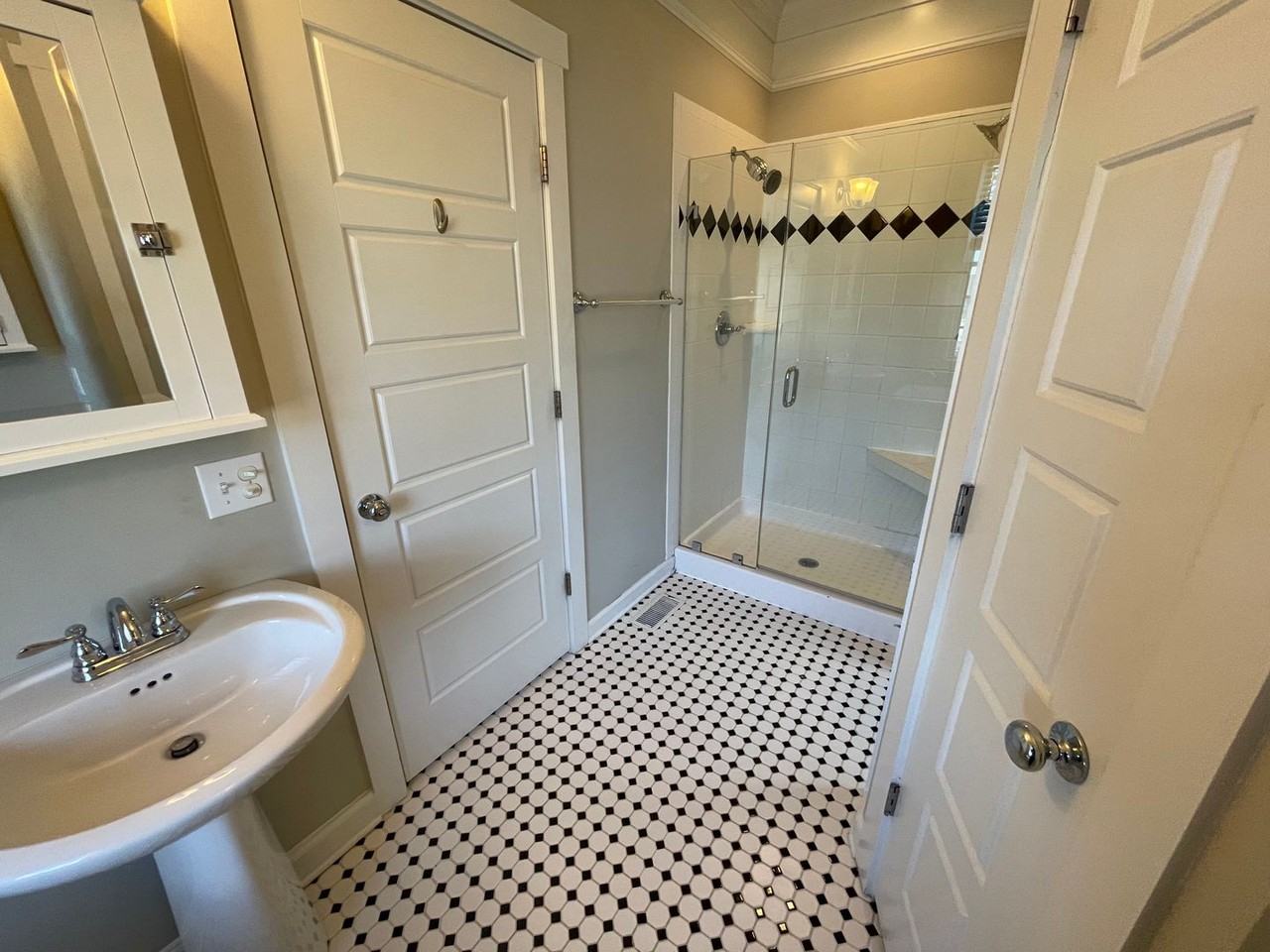 1088 Old Trail Dr - Photo 3 of 26