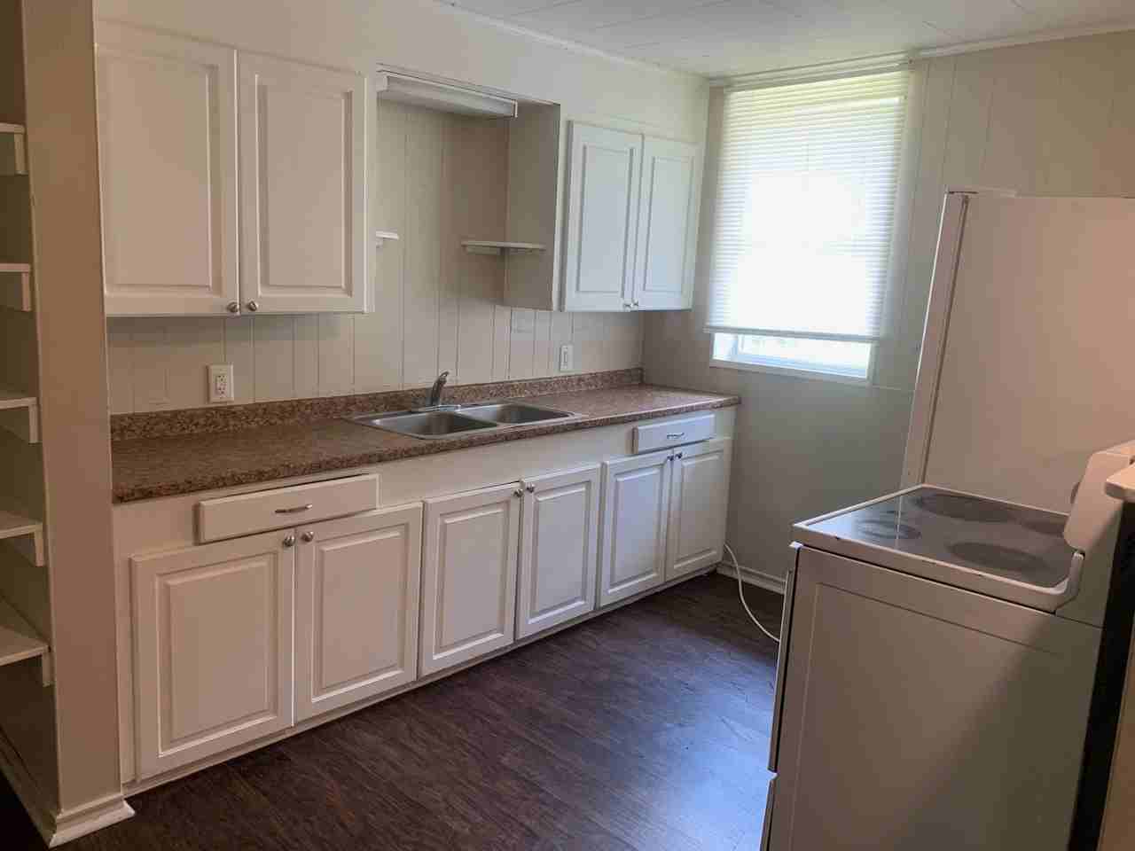 3829 Debra Ln - Photo 3 of 9