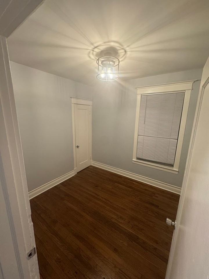 6149-6151 S Evans Avenue - Photo 6 of 19