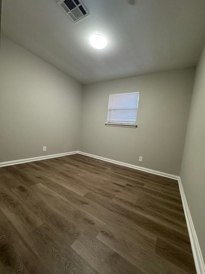 133 Salem Dr - Photo 7 of 11