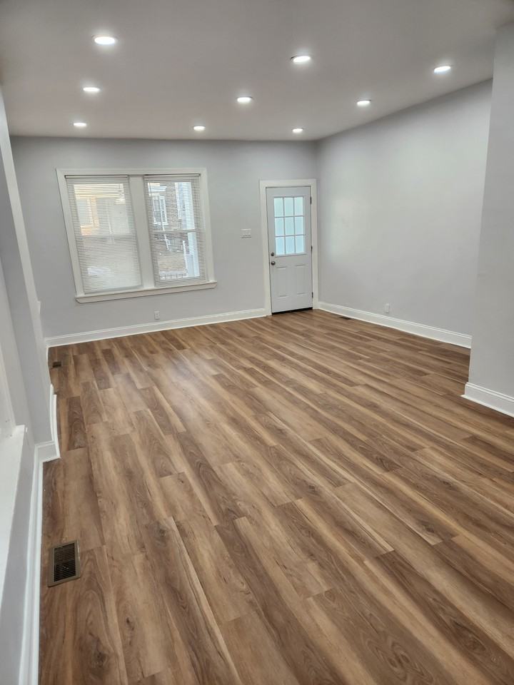 517 W 26th St #NA - Photo 2 of 19