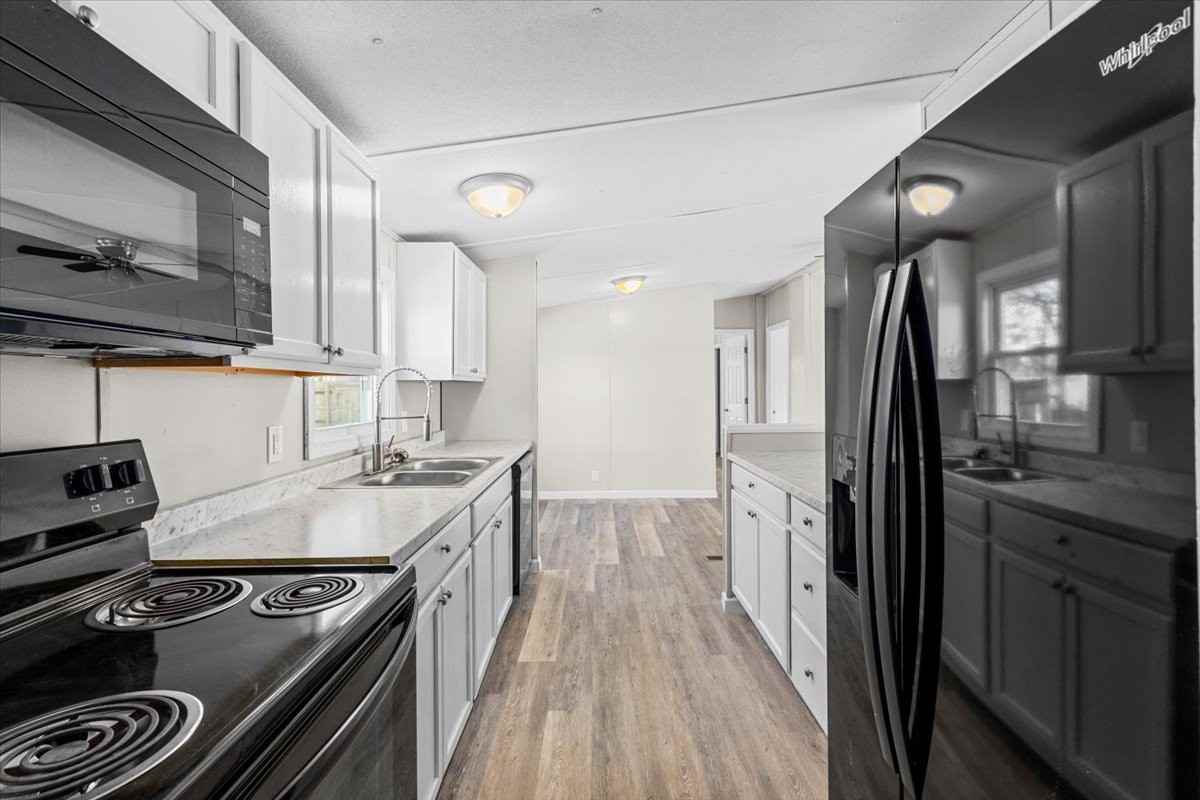 217 Wesley Dr #NA - Photo 3 of 19