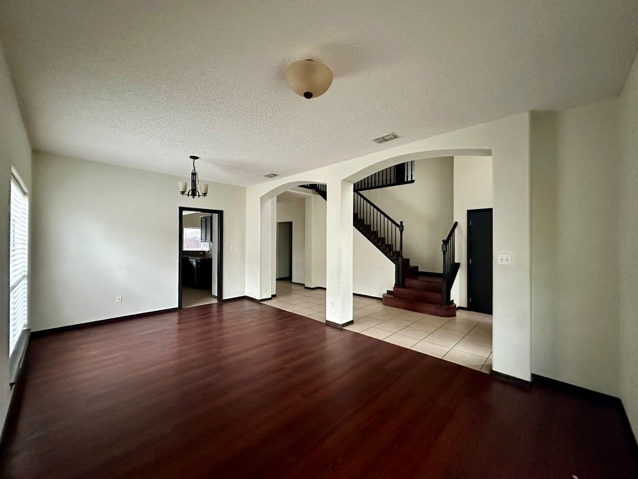 2109 Umar Ave #NA - Photo 3 of 21