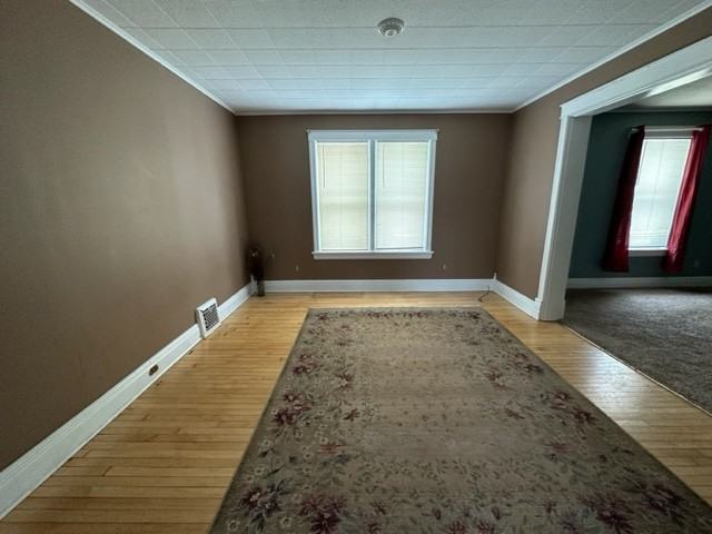1032 Summit St #NA - Photo 3 of 13