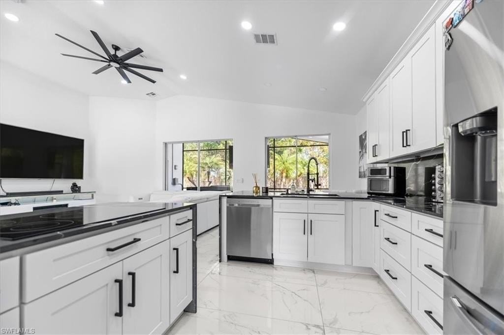 239 Glen Eagle Circle - Photo 3 of 33