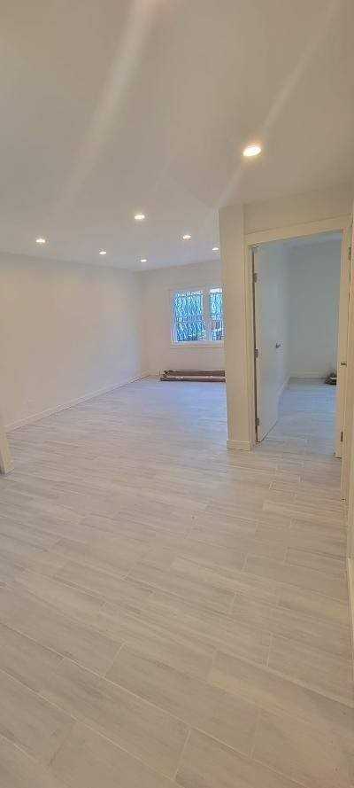 10135 95th St - Photo 3 of 7