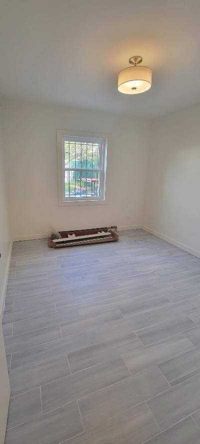 10135 95th St - Photo 5 of 7