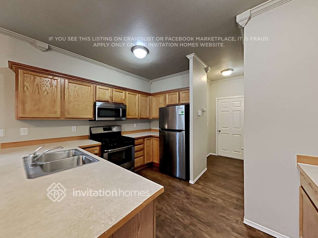 9928 184th St E #37 - Photo 7 of 20