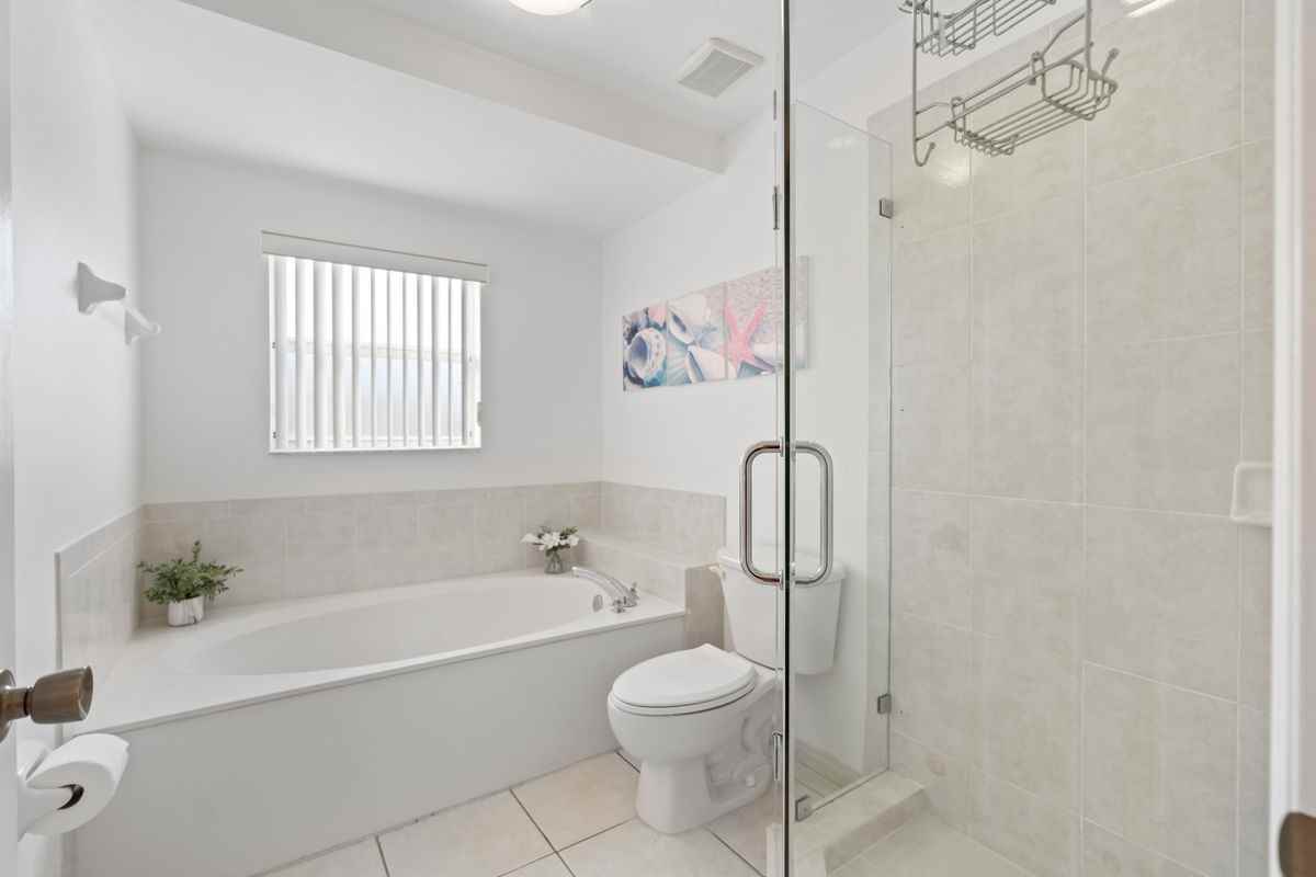 8888 Sw 223rd Ter - Photo 3 of 10