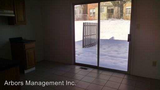 3273 Langfitt Ave - Photo 3 of 5