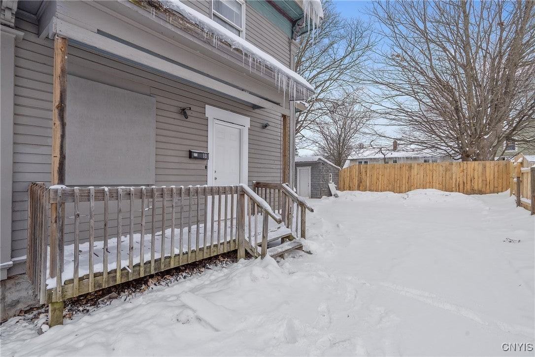 213 Buffalo St - Photo 2 of 16