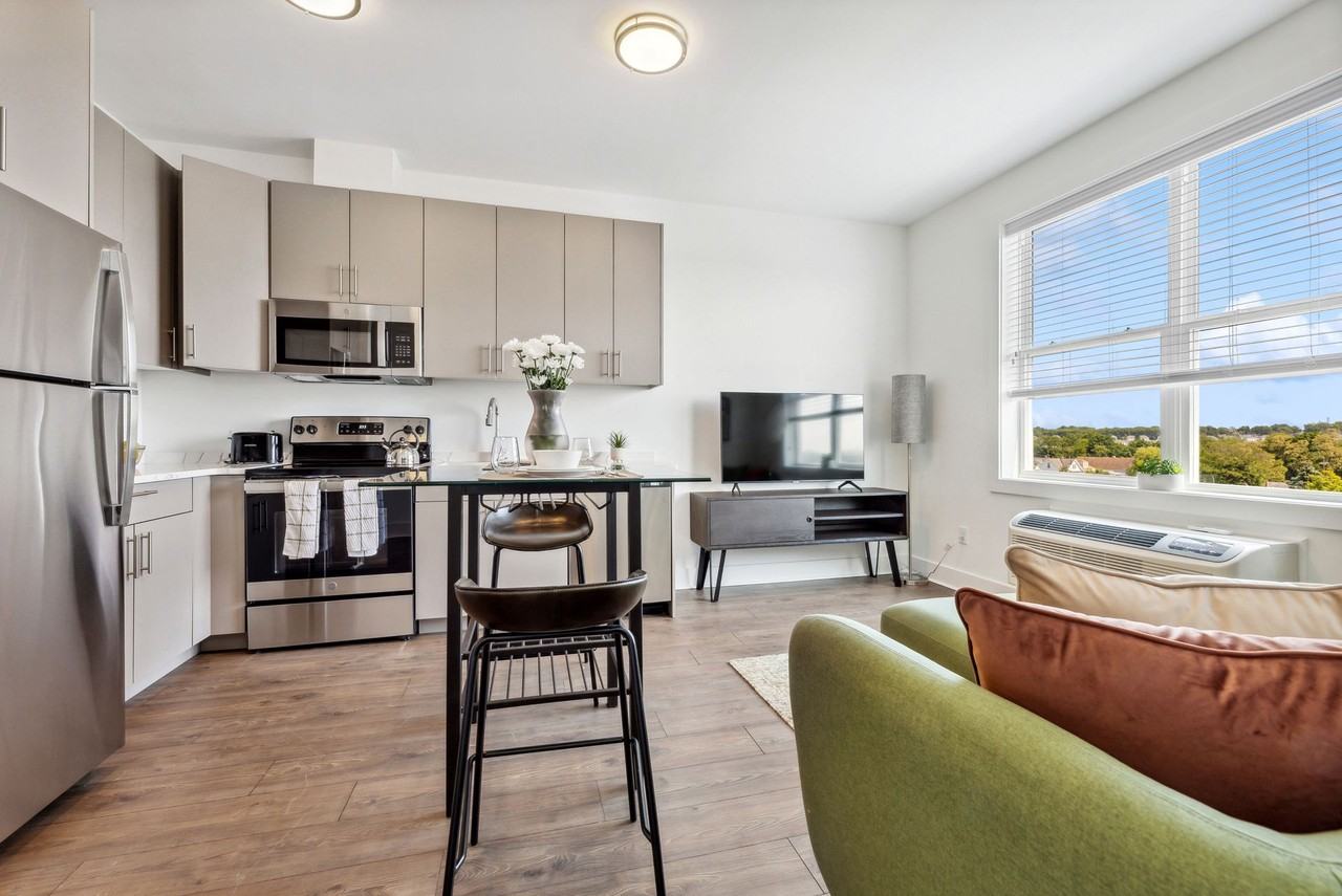 Garfield 99 - Photo 7 of 50