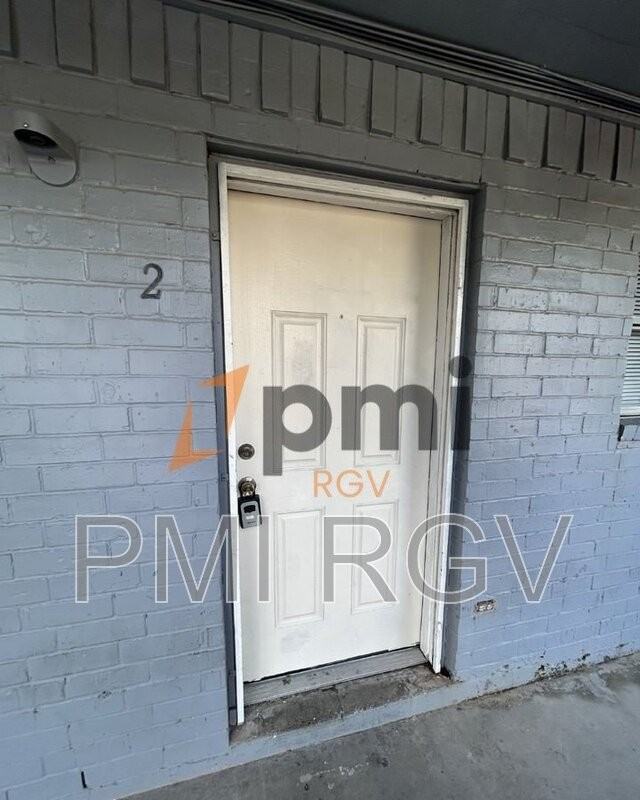 1608 Norma Ln #3 - Photo 5 of 10