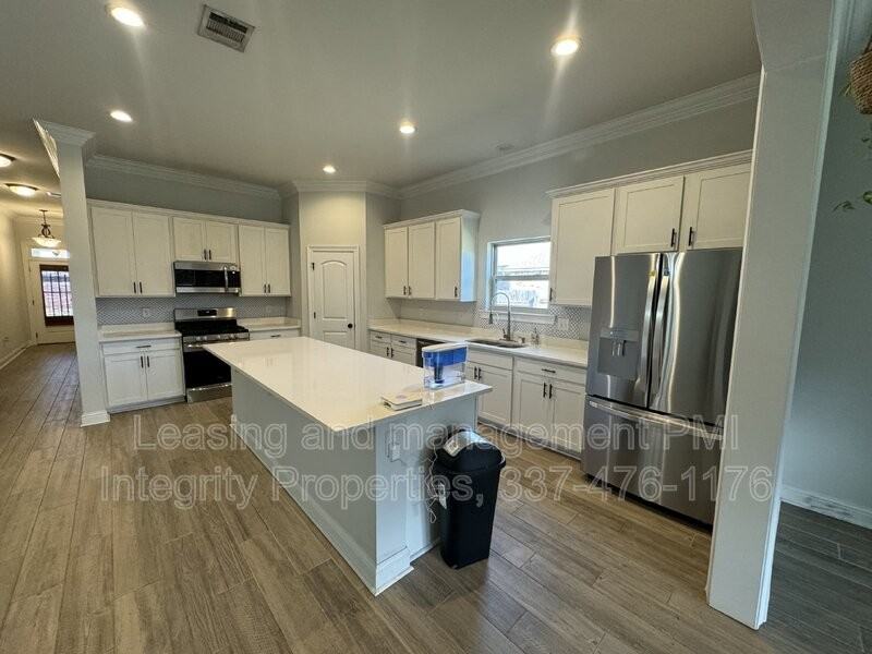 103 Wilmington St - Photo 3 of 23