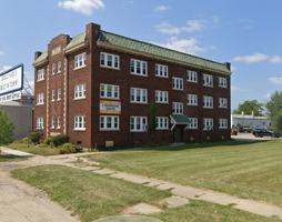 featured image of 222 N 5th St