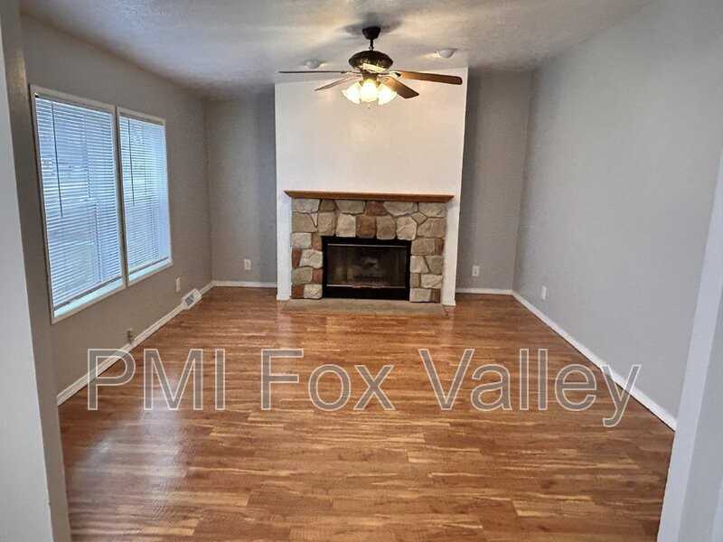 5024 Shamrock Way - Photo 3 of 31