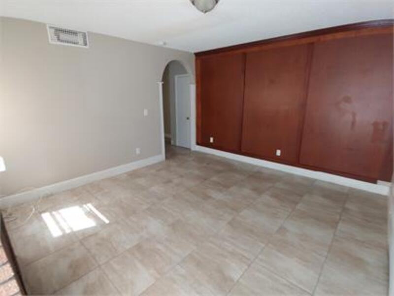 940 6th St N - Photo 6 of 13