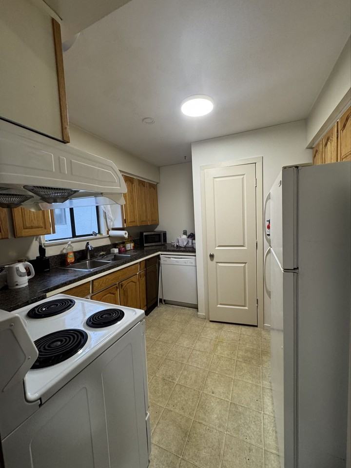 1303 East 26th Avenue #1 - Photo 3 of 5