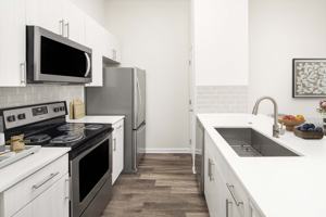 featured image of 4000 Manor Club Dr