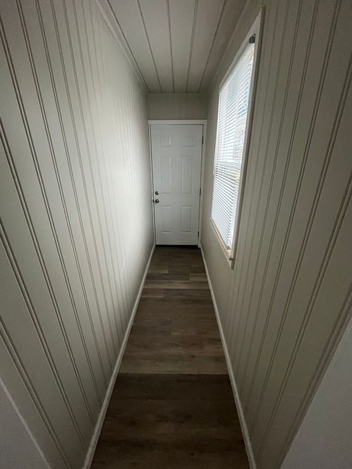 304 West 47th Street North - Photo 5 of 10