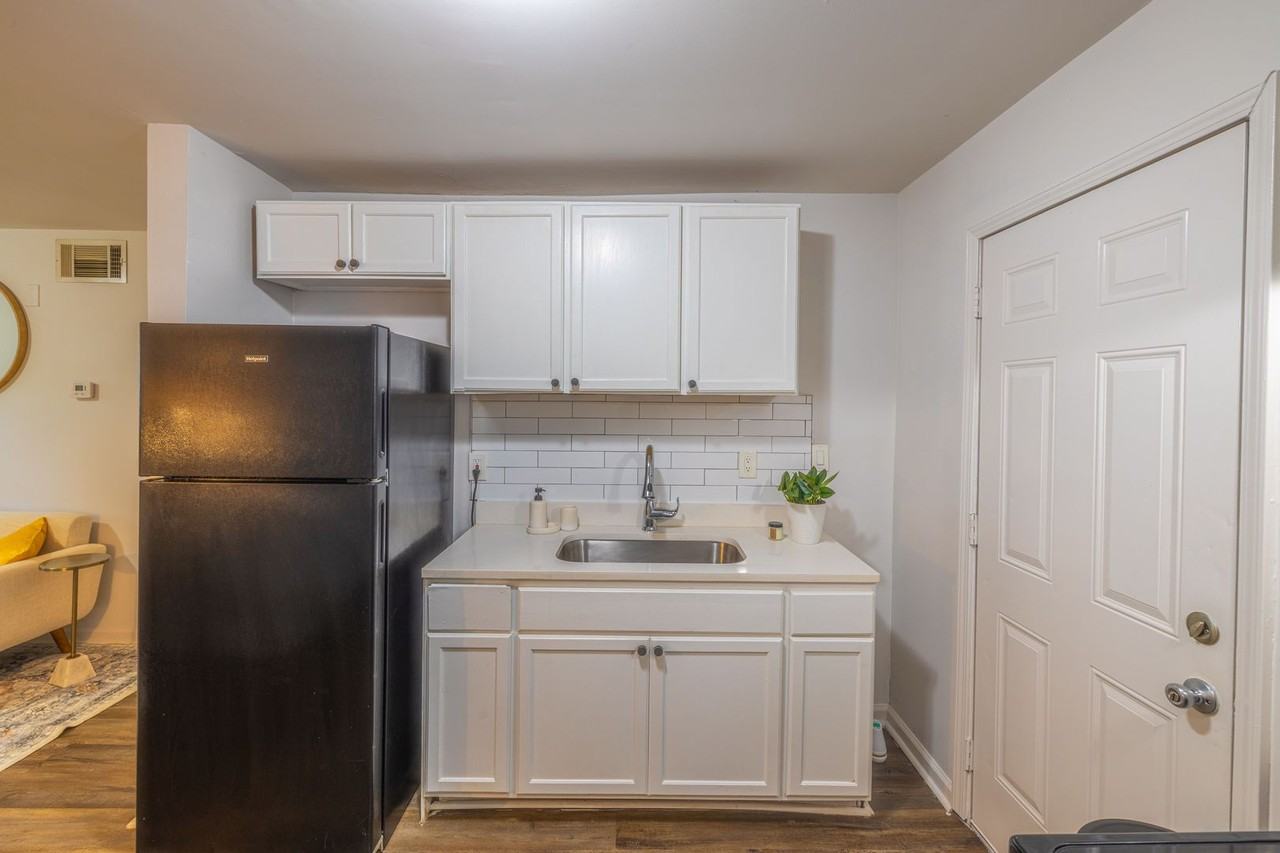 Dwell at the Alcove - Photo 4 of 16