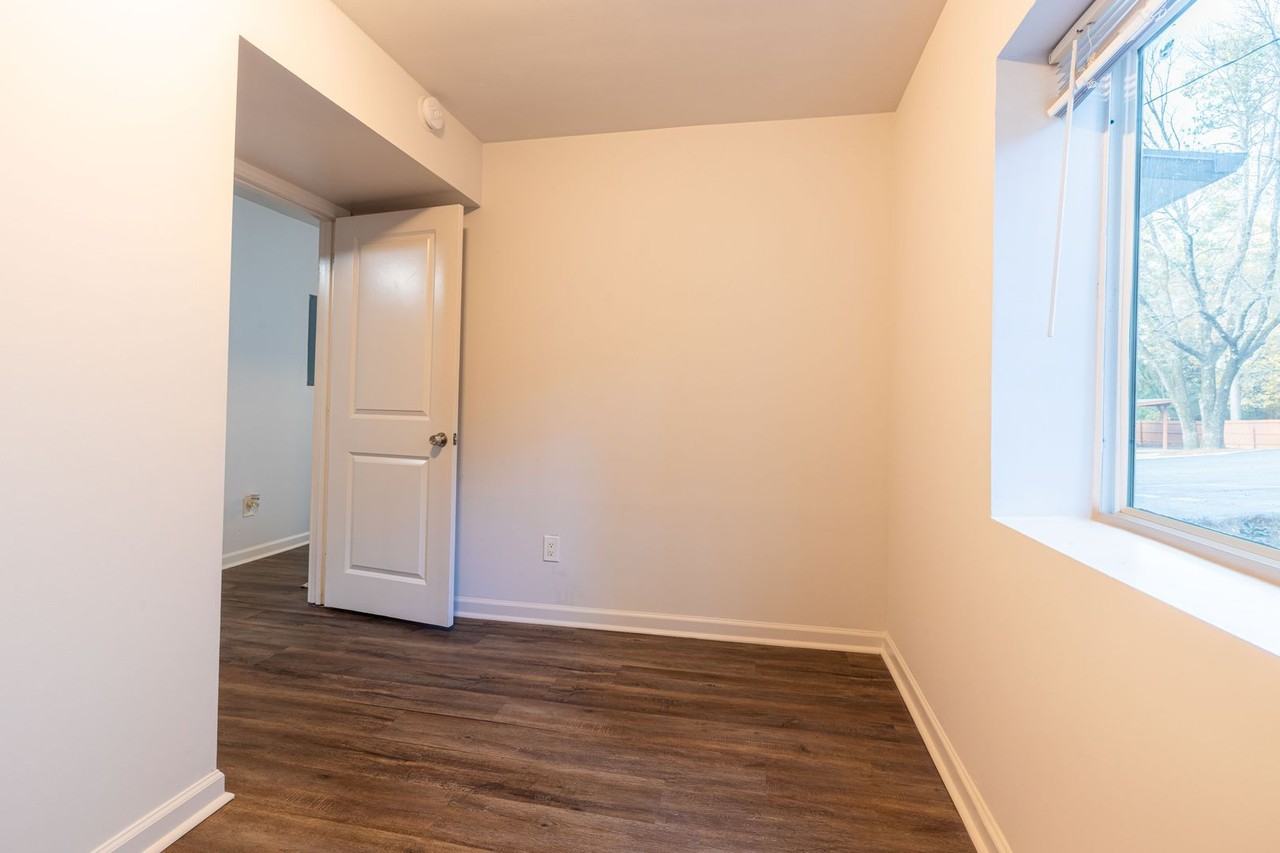 Dwell at the Alcove - Photo 7 of 16