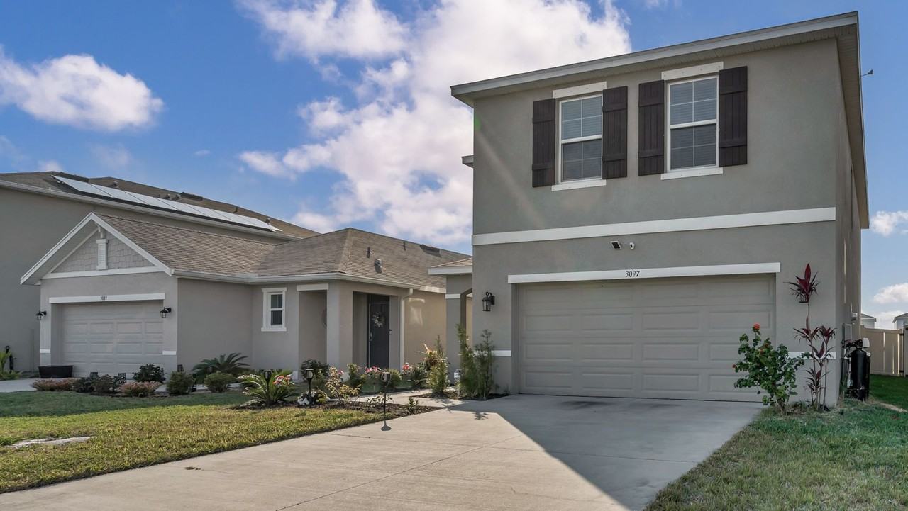 3097 Suncoast Plains Dr - Photo 2 of 45