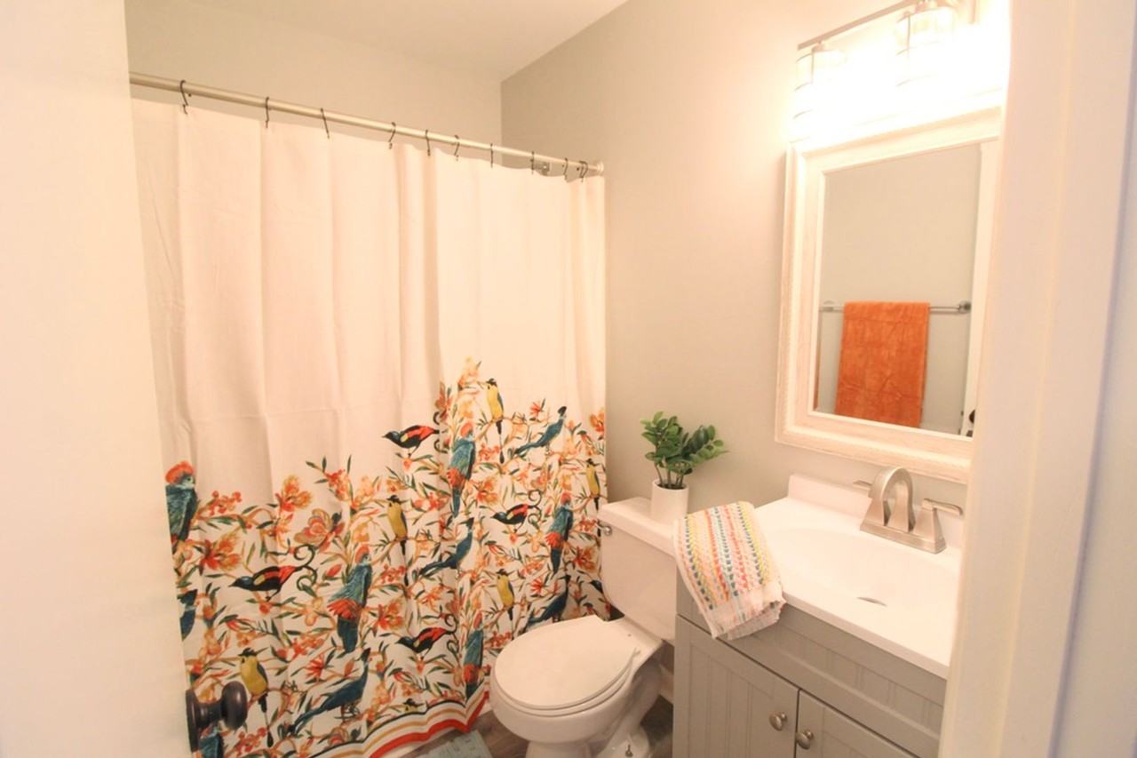 1348 Hunters Road - Photo 4 of 9