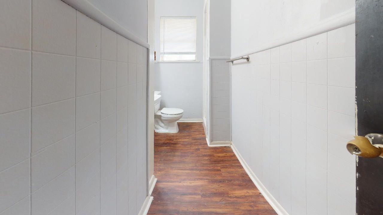 1105 Palasota Dr - Photo 4 of 10