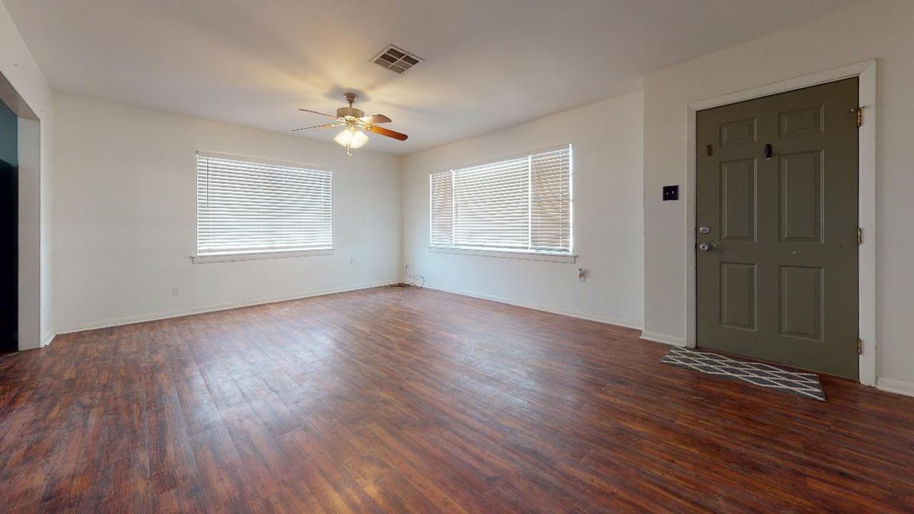 1105 Palasota Dr - Photo 6 of 10