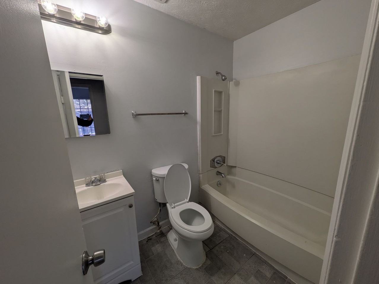 6176 Creekford Dr - Photo 7 of 16