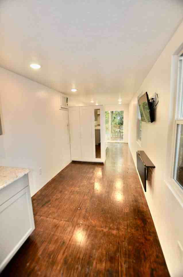 1796 Newport Rd - Photo 5 of 10