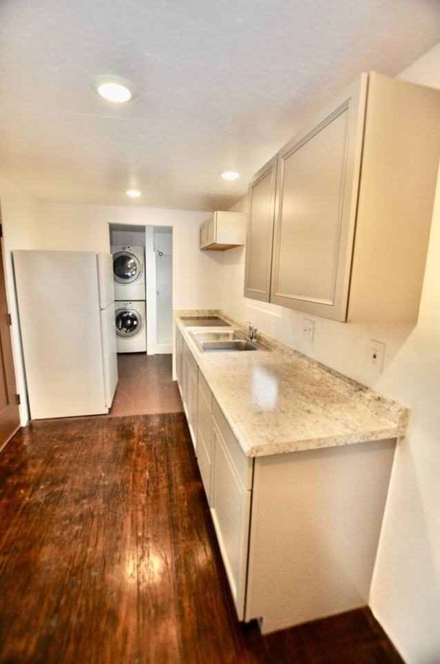 1796 Newport Rd - Photo 6 of 10