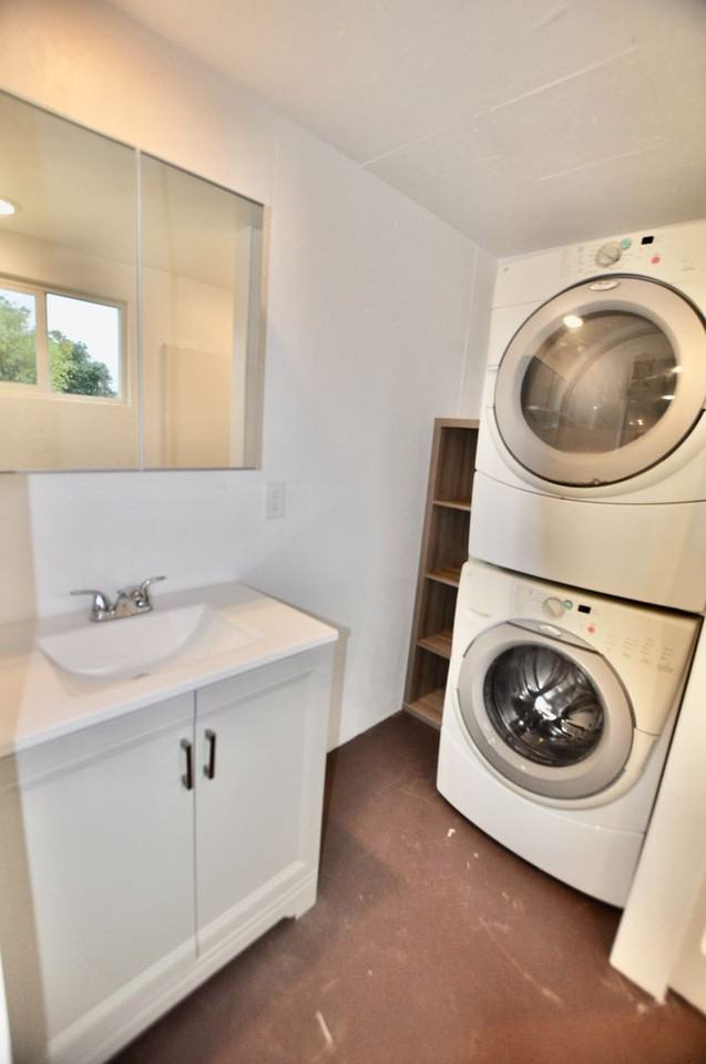 1796 Newport Rd - Photo 7 of 10