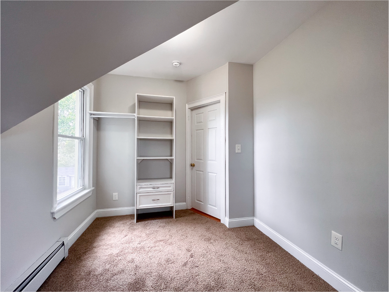 221 Brown St - Photo 3 of 19