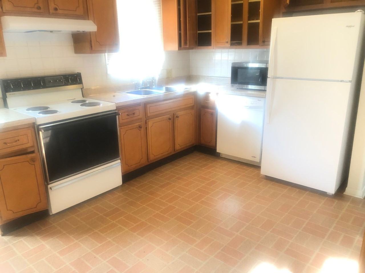 1123 West Ave - Photo 5 of 8