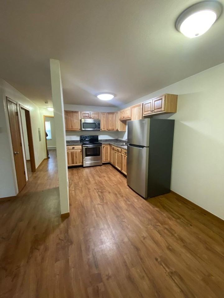 Tranquil Retreat: 125 Crescent Lake Road, Saint Clair, MO 63077 - Photo 3 of 23