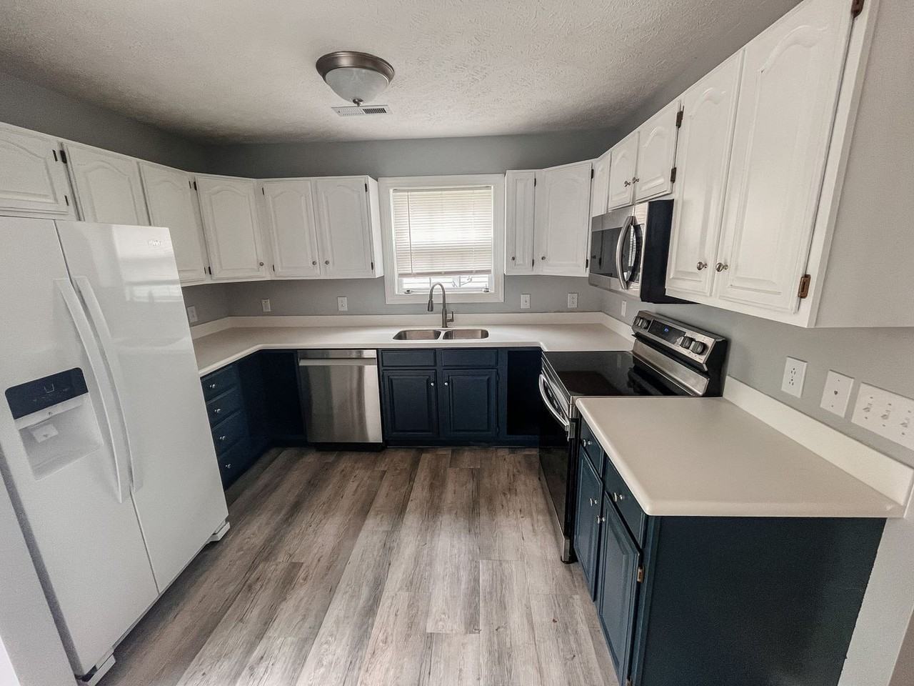 295 Silver Leaf Dr - Photo 4 of 15