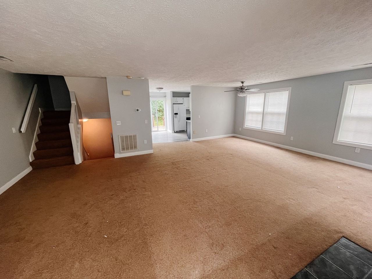 295 Silver Leaf Dr - Photo 5 of 15