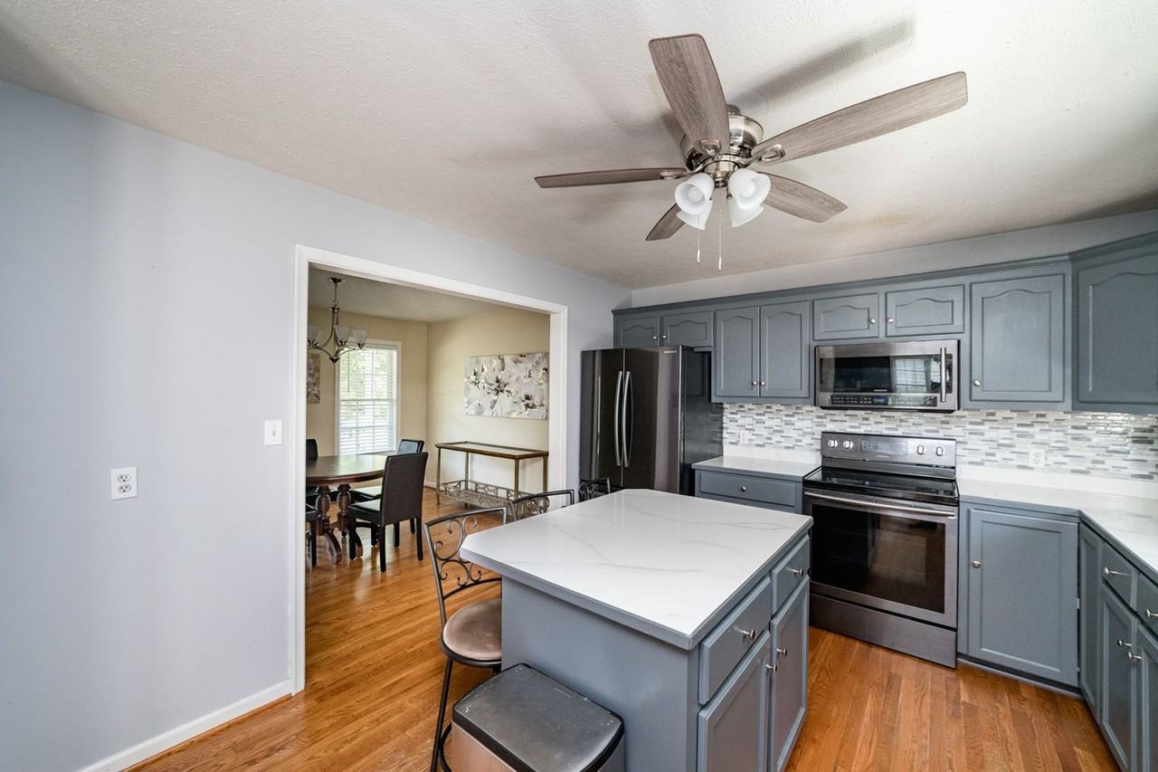 72 Viking Dr - Photo 5 of 50