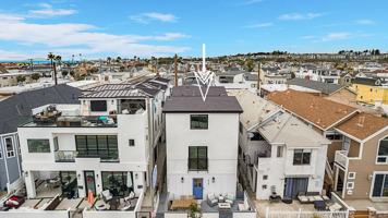 featured image of 215 32nd St