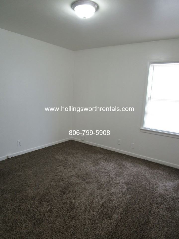 5024 35th St - Photo 6 of 19