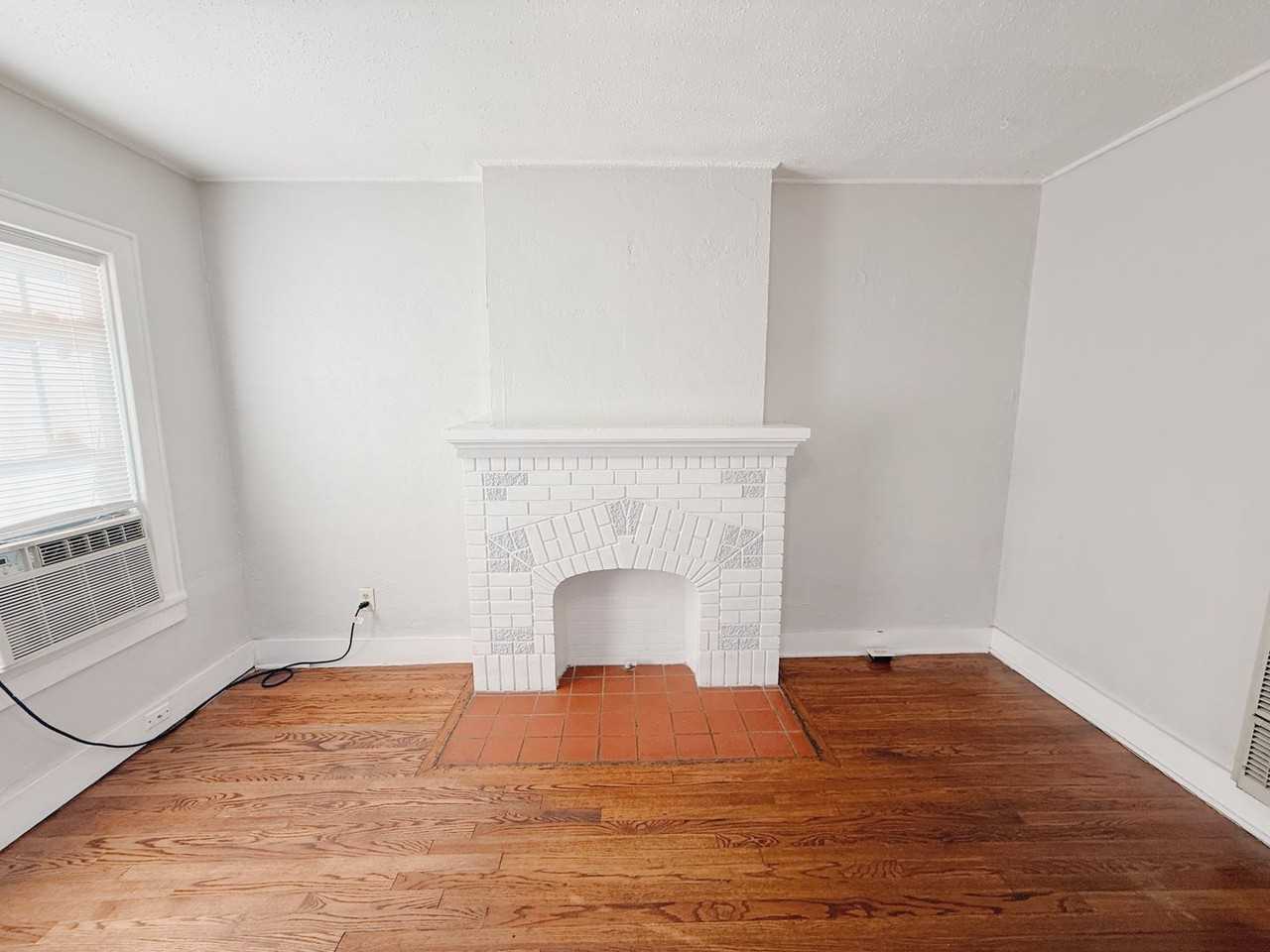 1201 Military Ct - Photo 3 of 10