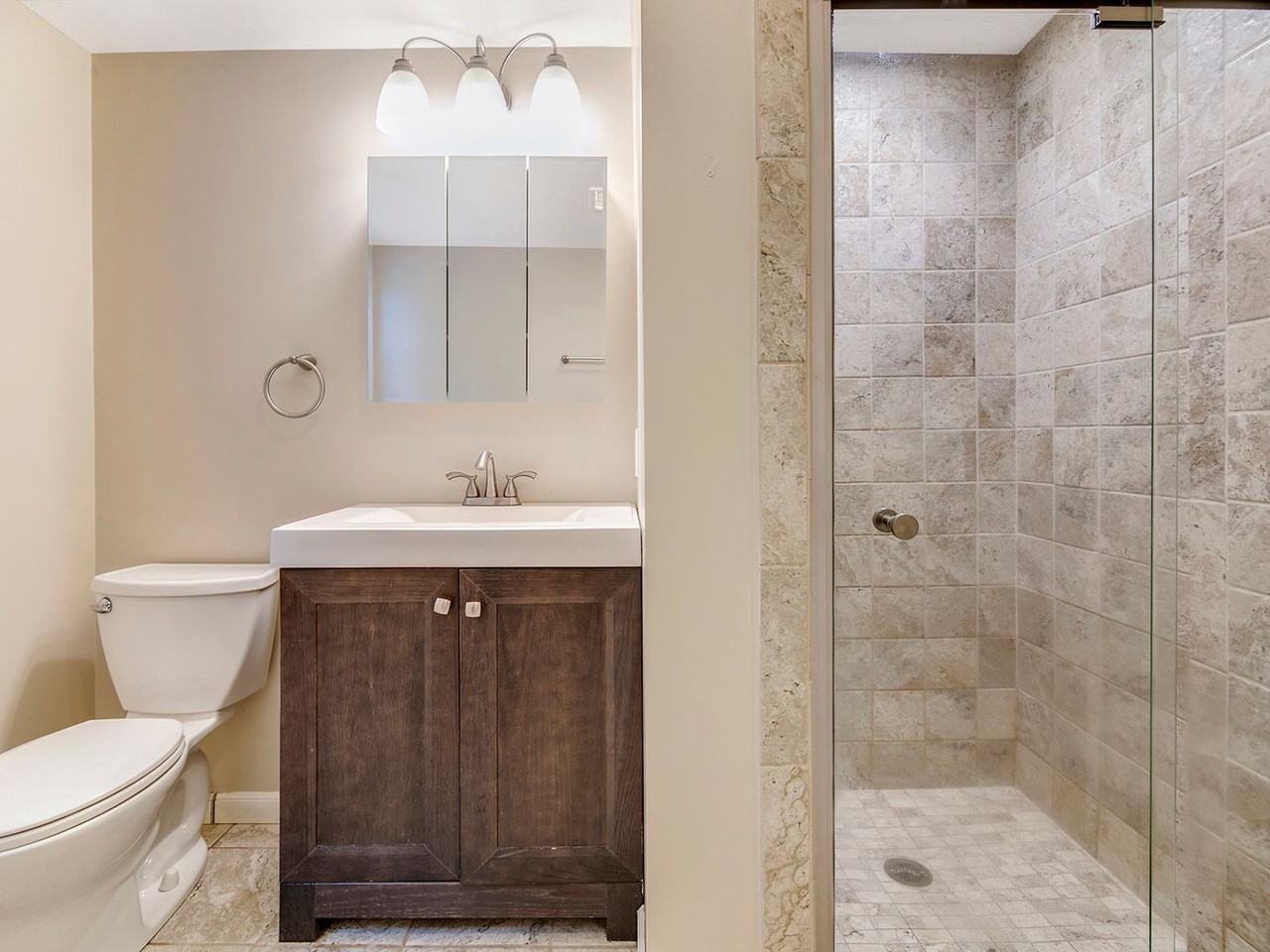 4337 Ne 79th Ave - Photo 4 of 24