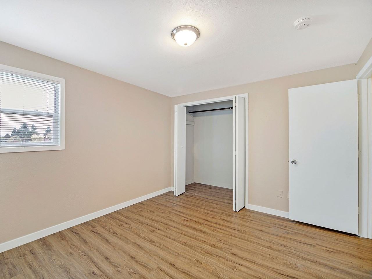 4337 Ne 79th Ave - Photo 5 of 24