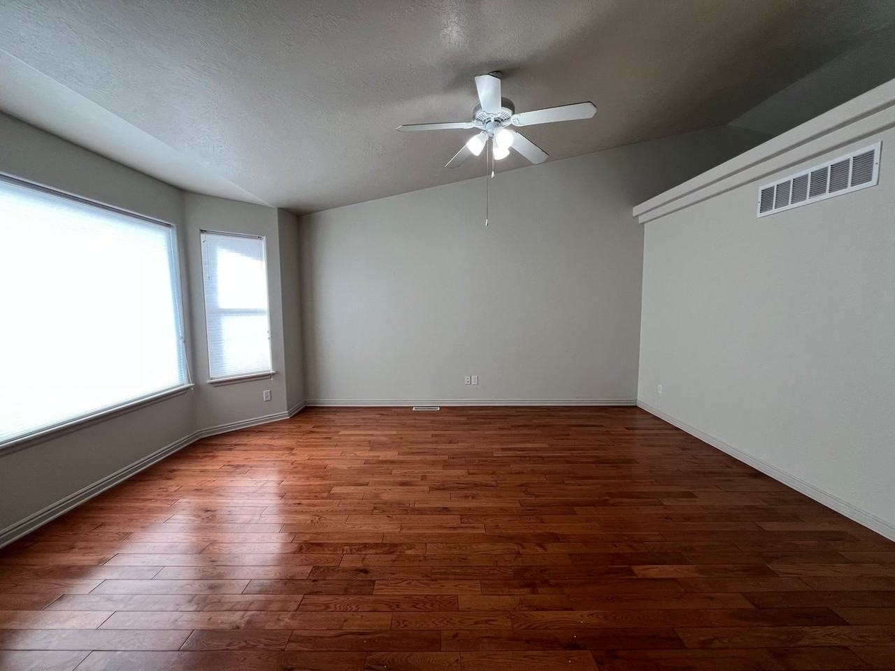 1518 Tyler Pl - Photo 3 of 48